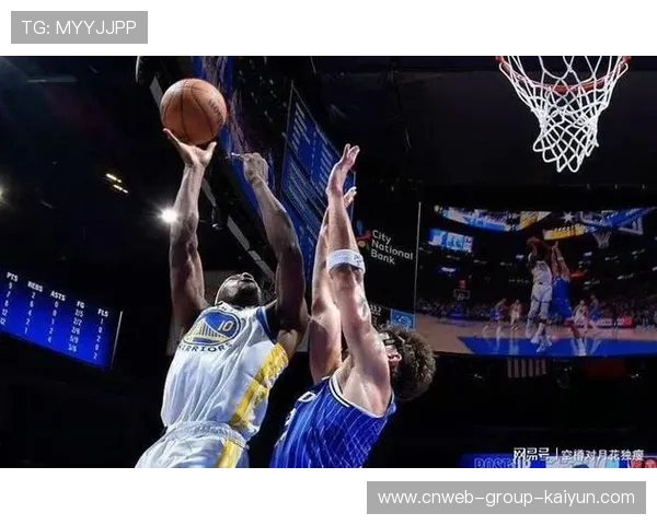 库里角球一箭穿心，勇士把胜利带回主场